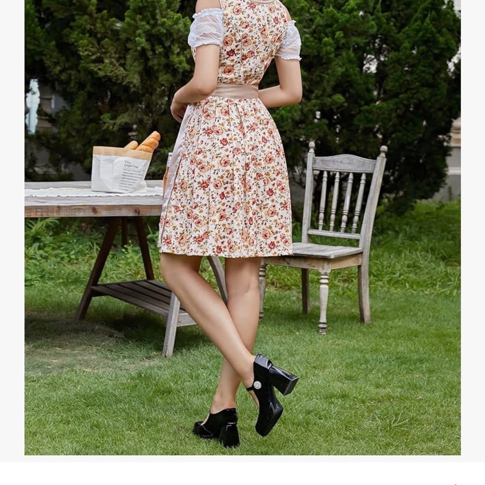 GloryStar Floral Dirndl - Picture 2 of 5